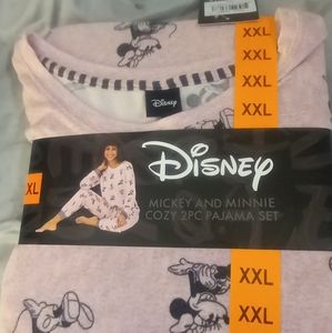 NWT Disney Minnie 2 Piece Cozy Pajama Set- Size XXL